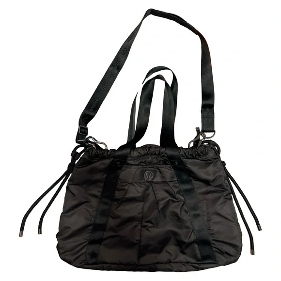 RARE lululemon athletica All-Black Effortless Gym and Yoga Bag - Picture 1 of 7